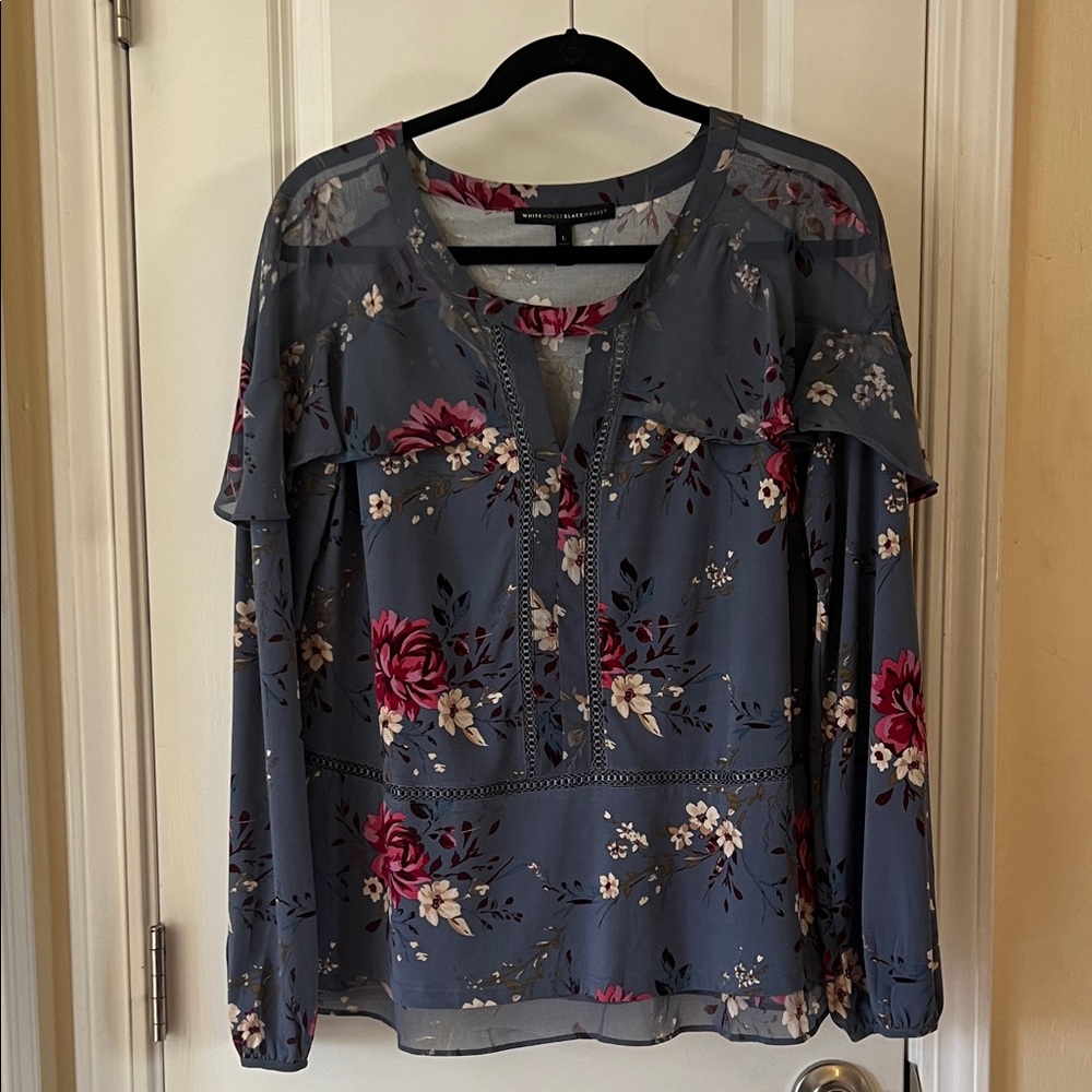 Chic Floral Blouse in Blue and Pink